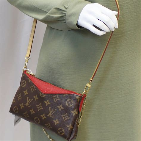 louis vuitton discontinued crossbody bags